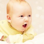 4 महीने में बाल विकास 4 महीने में बाल विकास
