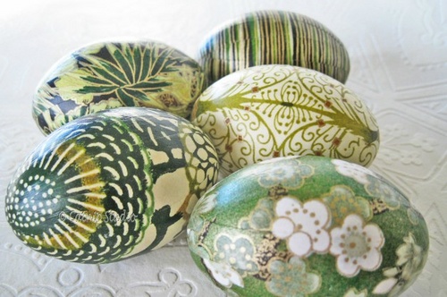 ईस्टर अंडे का decoupage ईस्टर अंडे का decoupage