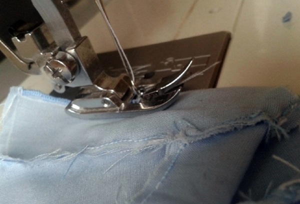 कैसे अपने खुद के हाथों से गुड़िया कपड़े सीना