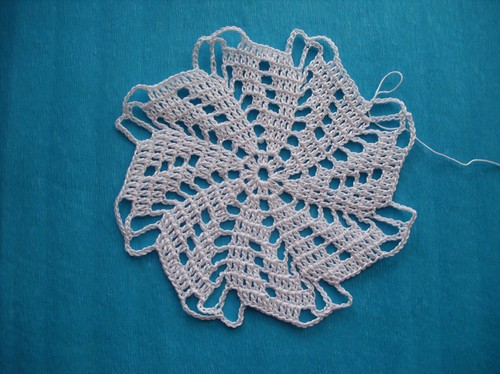 कैसे एक crochet साथ एक fishnet गर्मी बनियान टाई करने के लिए ग्रीष्मकालीन बनियान को क्रोकिंग करने पर मास्टर क्लास
