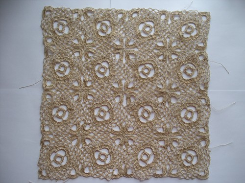 ग्रीष्मकालीन crochet के लिए ओपनवर्क बोलेरो