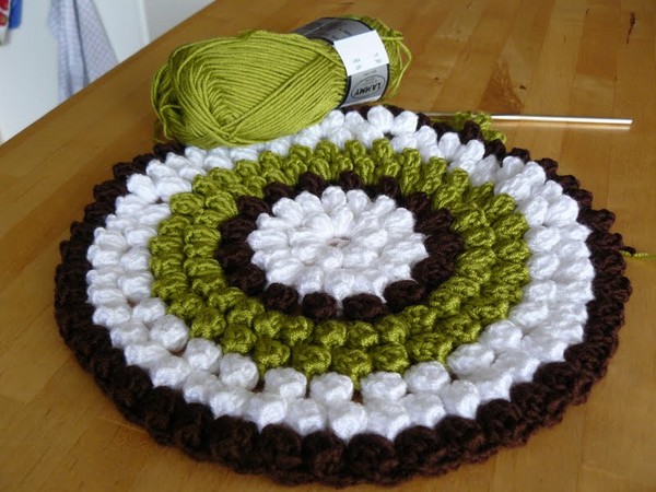 कैसे एक crochet कुर्सी पर एक गली बांध - सर्किट और वीडियो