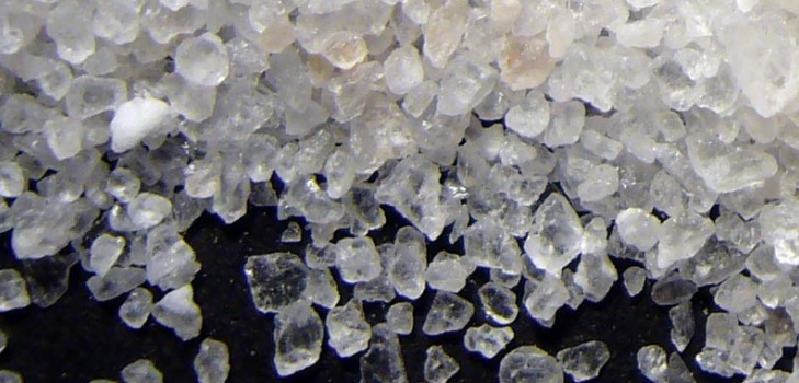 घर पर नमक क्रिस्टल