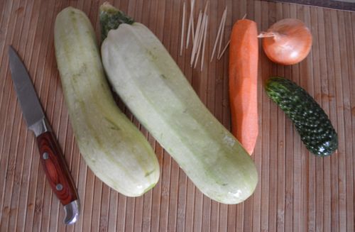 खुद के हाथों से सब्जियों से शिल्प खुद के हाथों से सब्जियों से शिल्प
