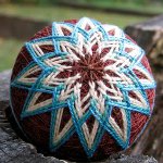 Temari: धागा की गेंदों Temari: धागा की गेंदों