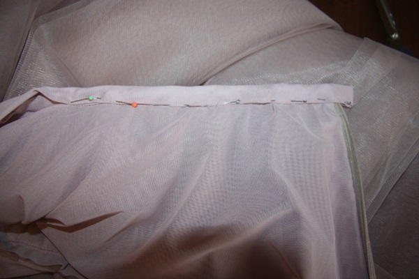 कैसे अपने हाथों से एक Tulle स्कर्ट बनाने के लिए
