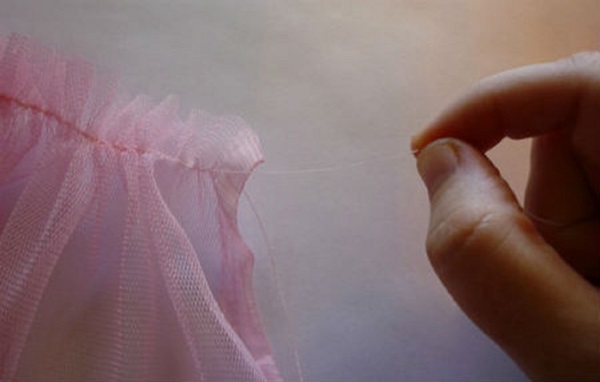 कैसे अपने हाथों से एक Tulle स्कर्ट बनाने के लिए