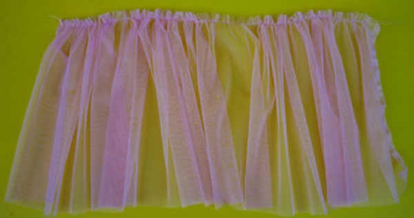 कैसे अपने हाथों से एक Tulle स्कर्ट बनाने के लिए