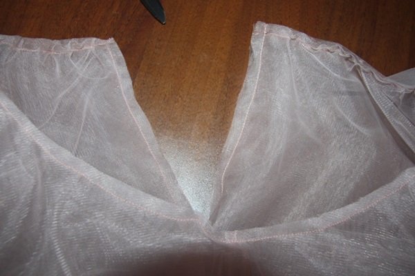 कैसे अपने हाथों से एक Tulle स्कर्ट बनाने के लिए