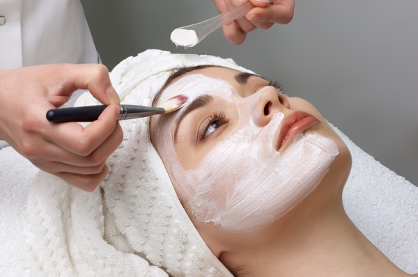 चेहरे के लिए डायमेक्सइड: कॉस्मेटोलॉजी में आवेदन