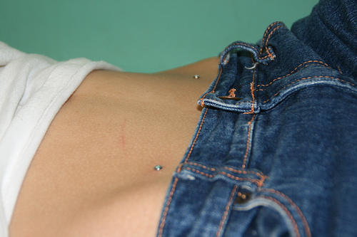 Microdermal भेदी: कैसे microdermabras बना रहे हैं (फोटो)