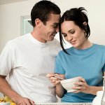 कैसे अपने पति के साथ एक रिश्ता बनाने के लिए?