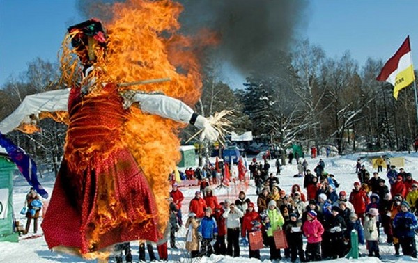 Maslenitsa-2016: मुख्य परंपराओं और सुंदर बधाई