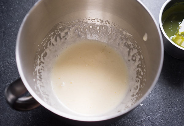 अति सुंदर फ्रांसीसी नुस्खा: मुलायम अखरोट मैडोलीन