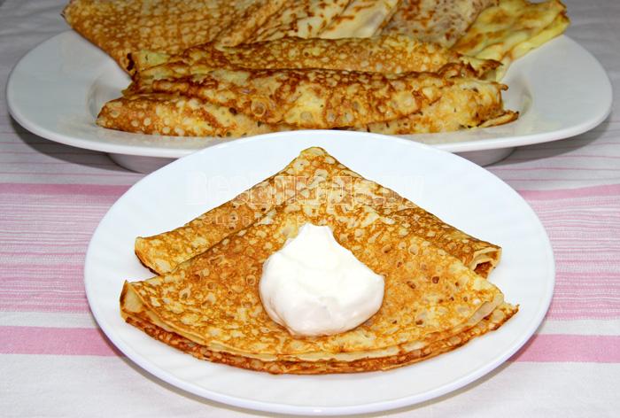 कैसे दही पर पेनकेक्स पकाने के लिए - एक तस्वीर के साथ सबसे अच्छा व्यंजनों