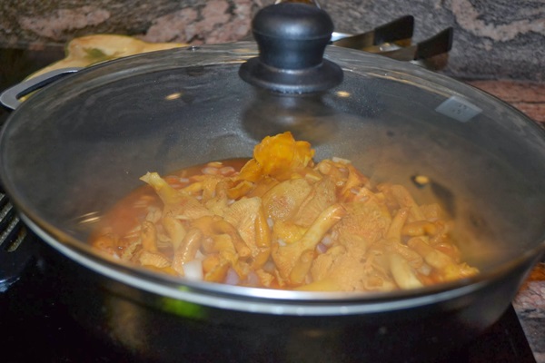 कैसे एक फ्राइंग पैन में chanterelles पकाने के लिए