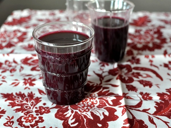 Chokeberry ashberry से अवनत करें