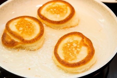 पूरे परिवार के लिए स्वादिष्ट नाश्ता पूरे परिवार के लिए स्वादिष्ट नाश्ता