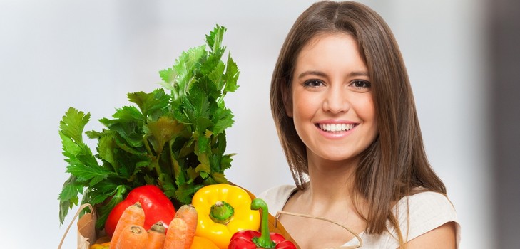 कैसे एक शाकाहारी बनने के लिए एक स्वस्थ आहार के लिए 9 कदम