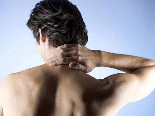 कैसे ठीक से चोट के लिए प्राथमिक चिकित्सा प्रदान करने के लिए?